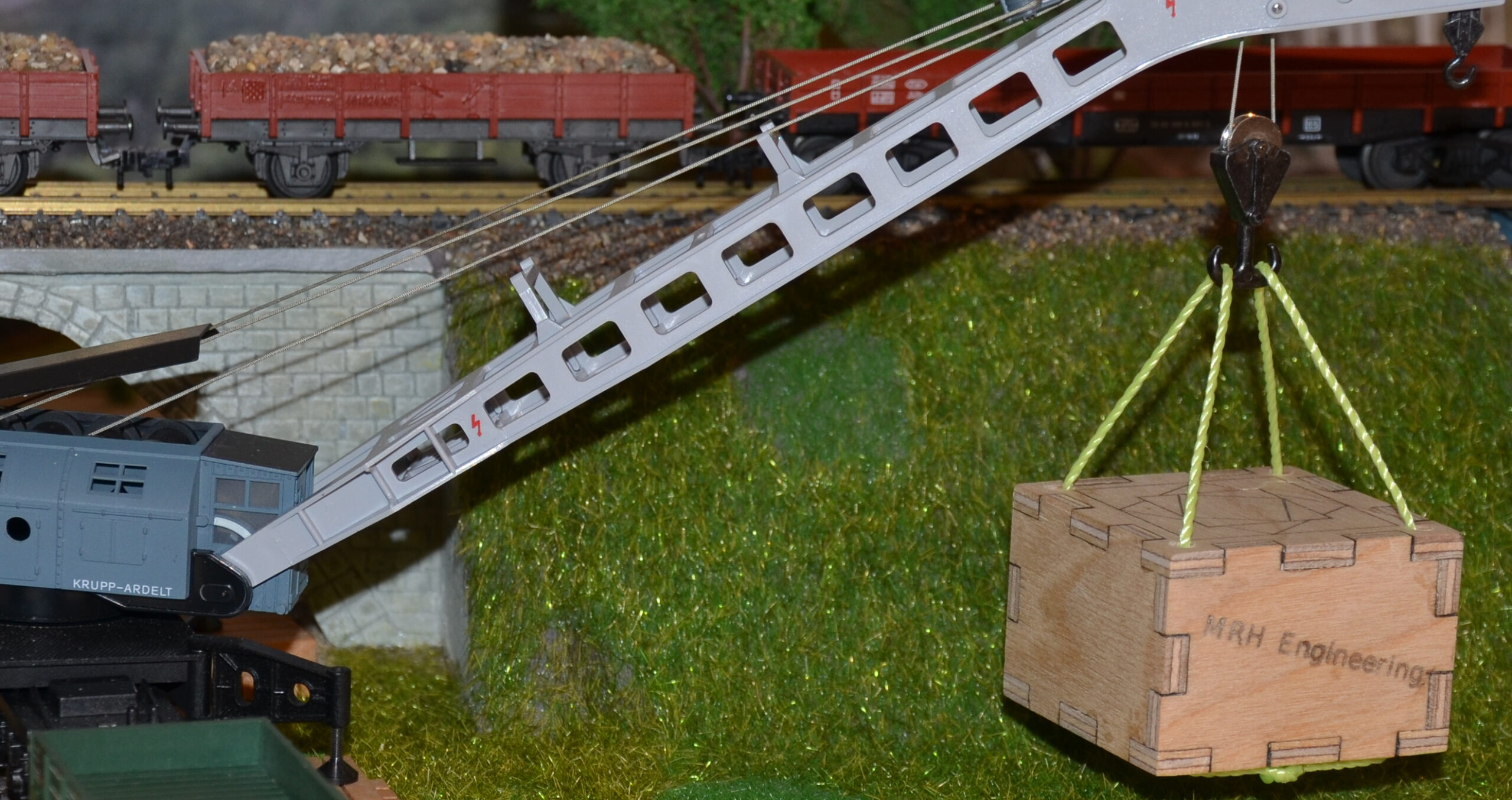 Sling forces in 4-point configuration